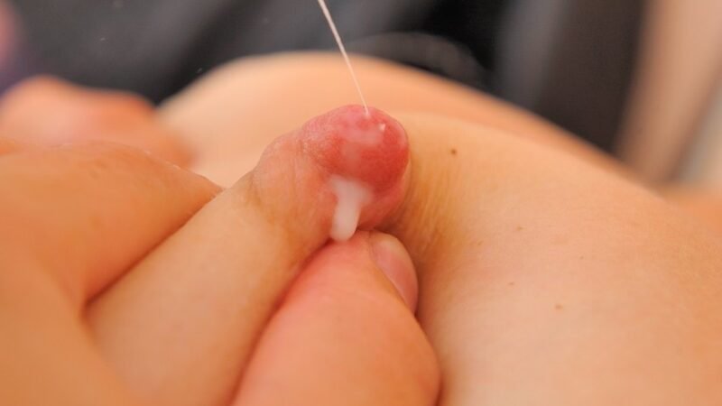 Fetiche de Amamentação Adulta: Entendendo a Fantasia, Desejo e a Psicologia Por Trás